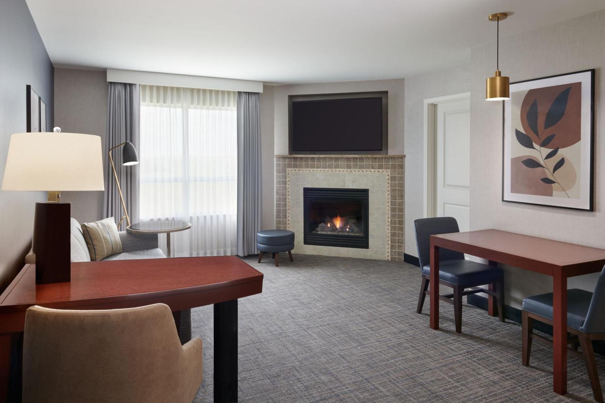 Residence Inn By Marriott Calgary Airport Exterior foto